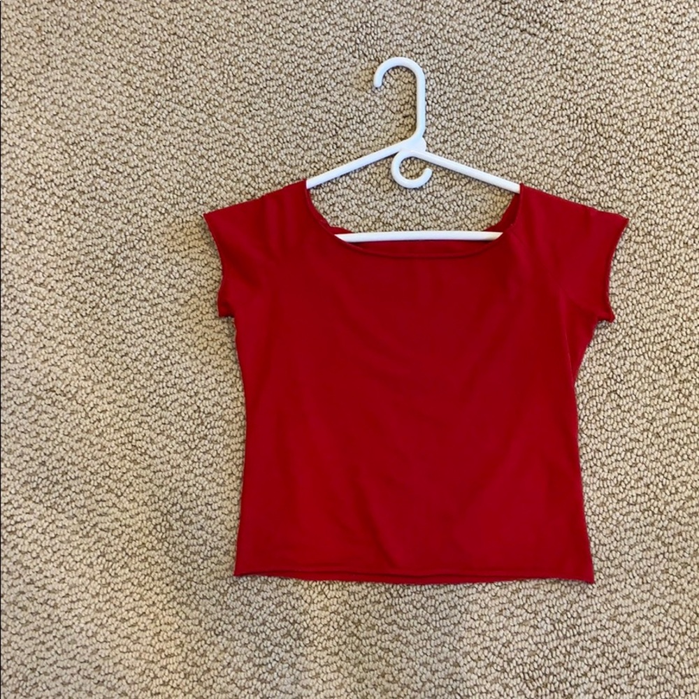 Cropped tee shirt